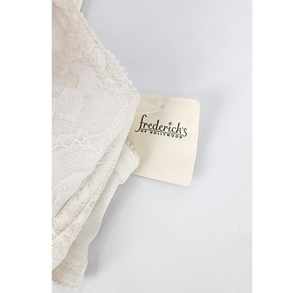 New NWT Vintage Deadstock Fredricks Of Hollywood White Lace Underwire Bra 38D - Picture 6 of 8